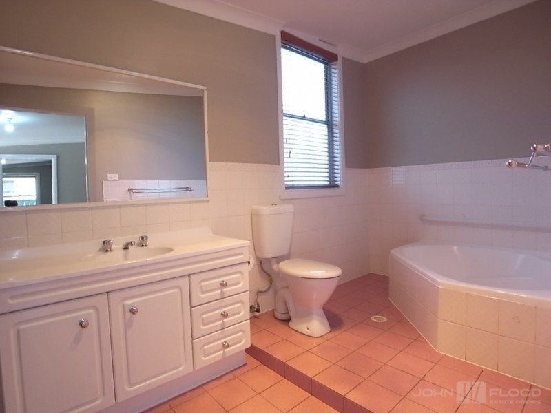 21 Lorne Street, Muswellbrook NSW 2333