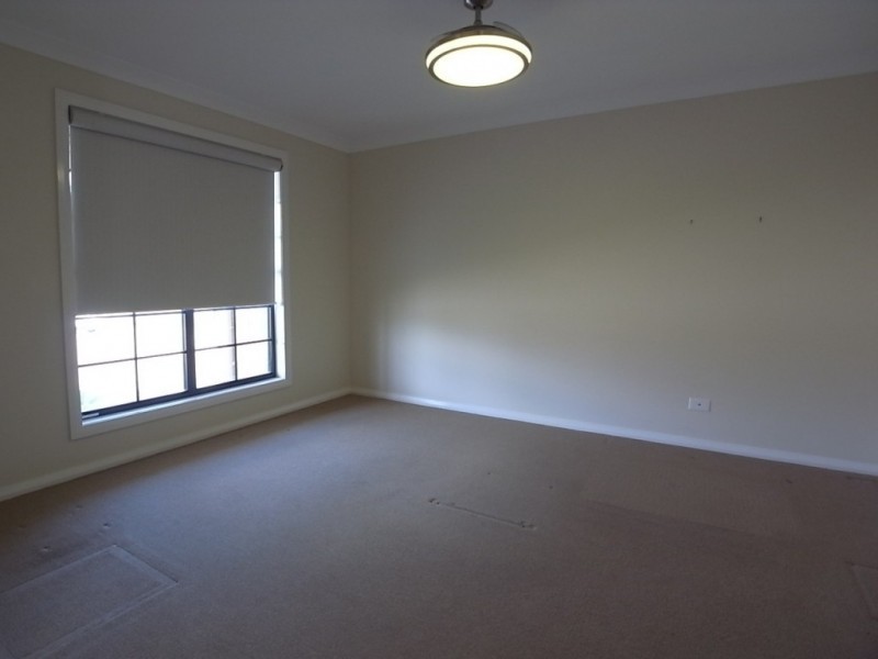 16 Kennedy Close, Muswellbrook NSW 2333