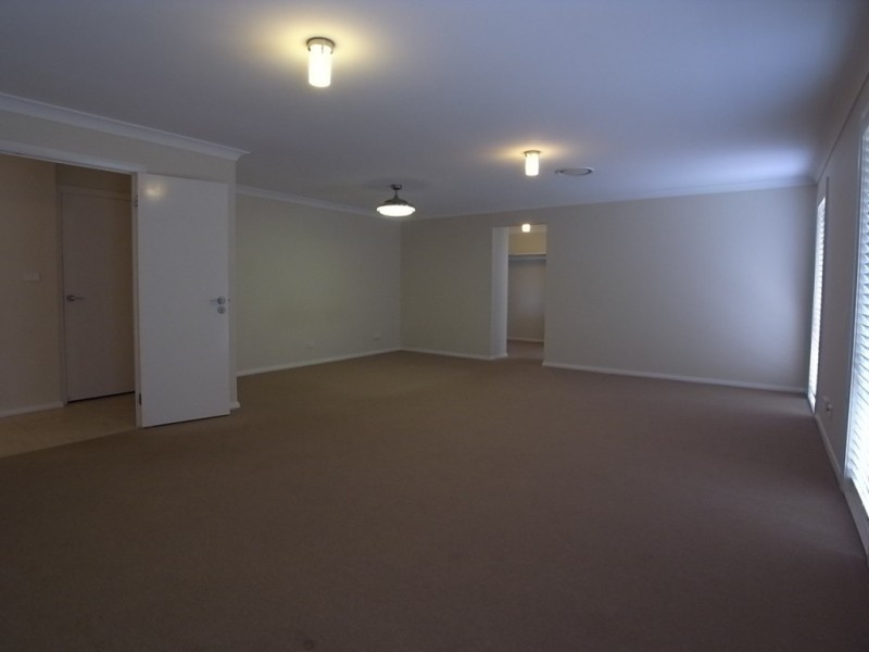 16 Kennedy Close, Muswellbrook NSW 2333