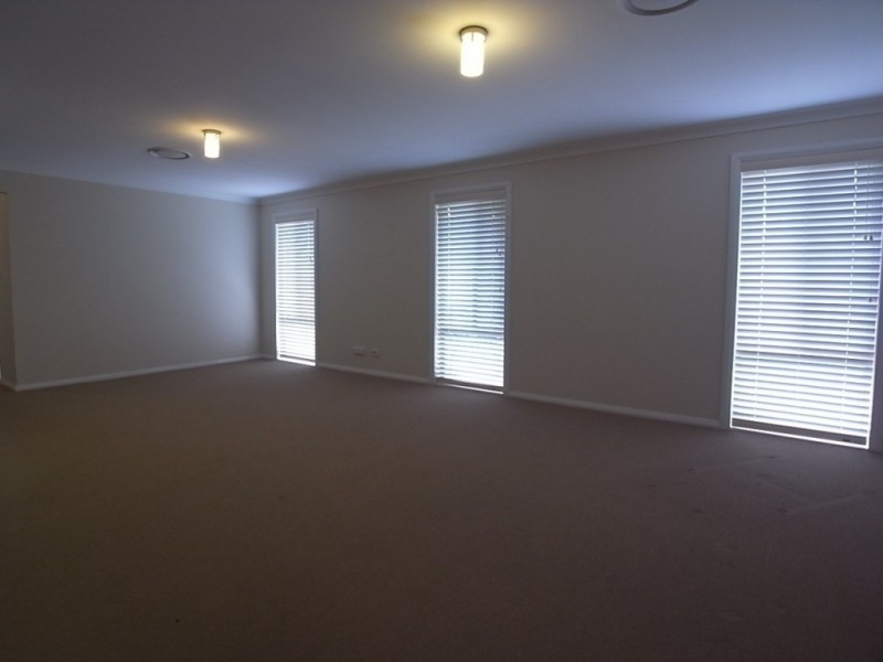 16 Kennedy Close, Muswellbrook NSW 2333