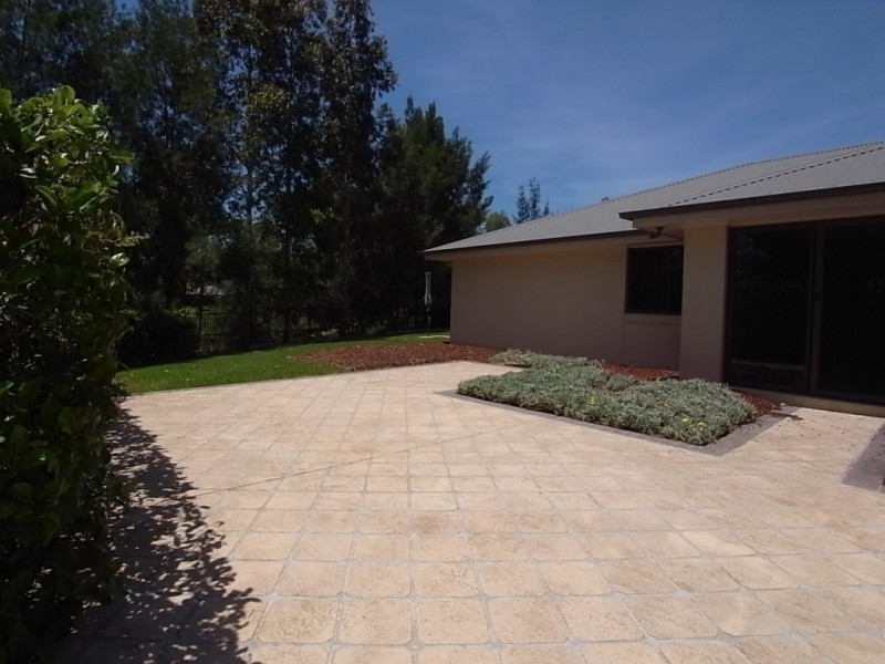 2 Bimbadeen Drive, Muswellbrook NSW 2333