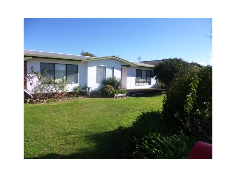 32 Claret Avenue, Muswellbrook NSW 2333