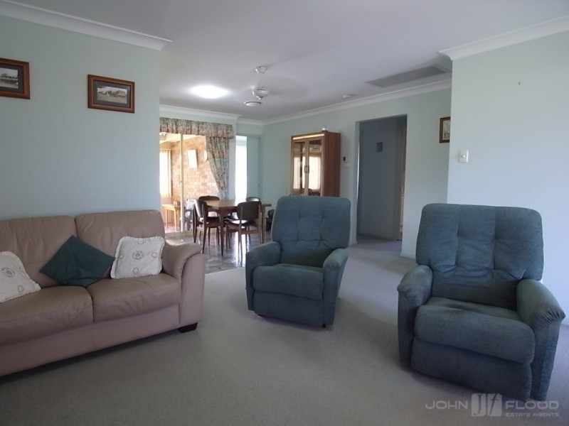 11 Wattle Street, Aberdeen NSW 2336