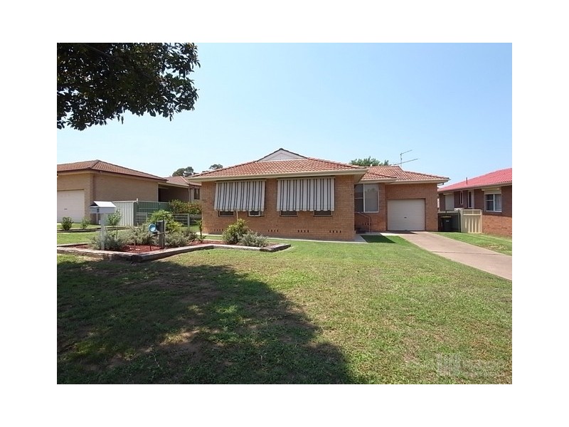 11 Isobella Street, Muswellbrook NSW 2333