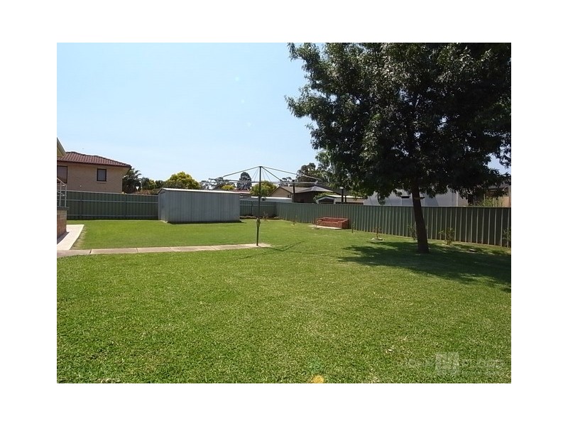 11 Isobella Street, Muswellbrook NSW 2333