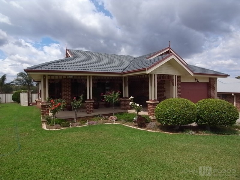 2 Ted Clay Street, Muswellbrook NSW 2333