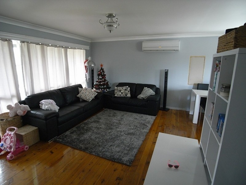 12 Hyde Street, Denman NSW 2328