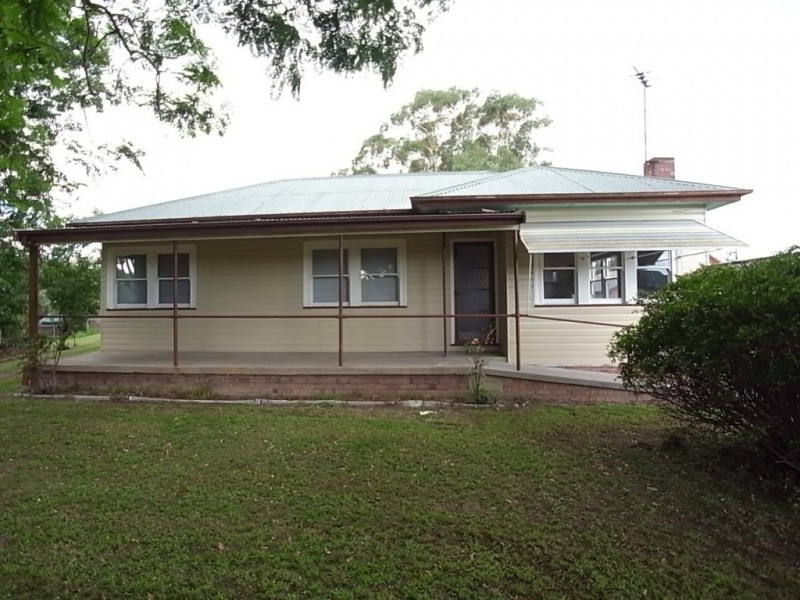 9 Clifford Street, Muswellbrook NSW 2333