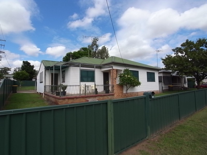 23 Forbes Street, Muswellbrook NSW 2333