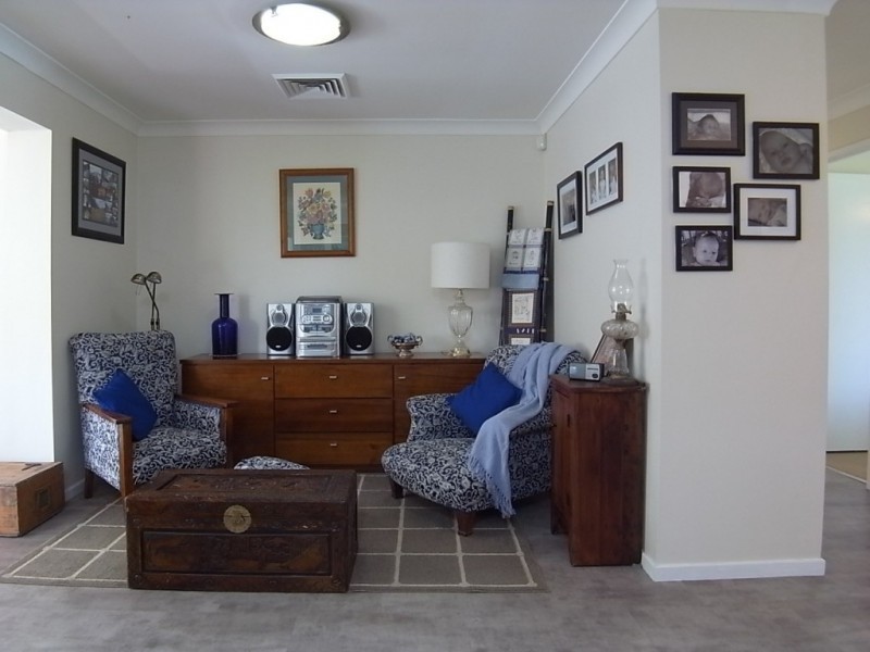 106 St Andrews Street, Aberdeen NSW 2336