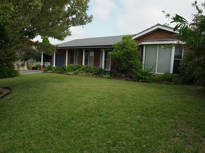 106 St Andrews Street, Aberdeen NSW 2336