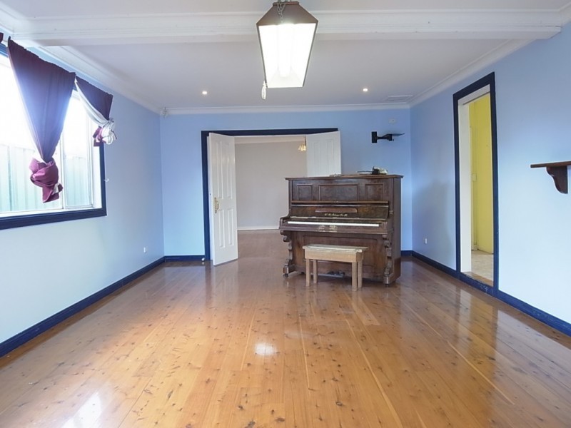 8 Lower William Street, Muswellbrook NSW 2333