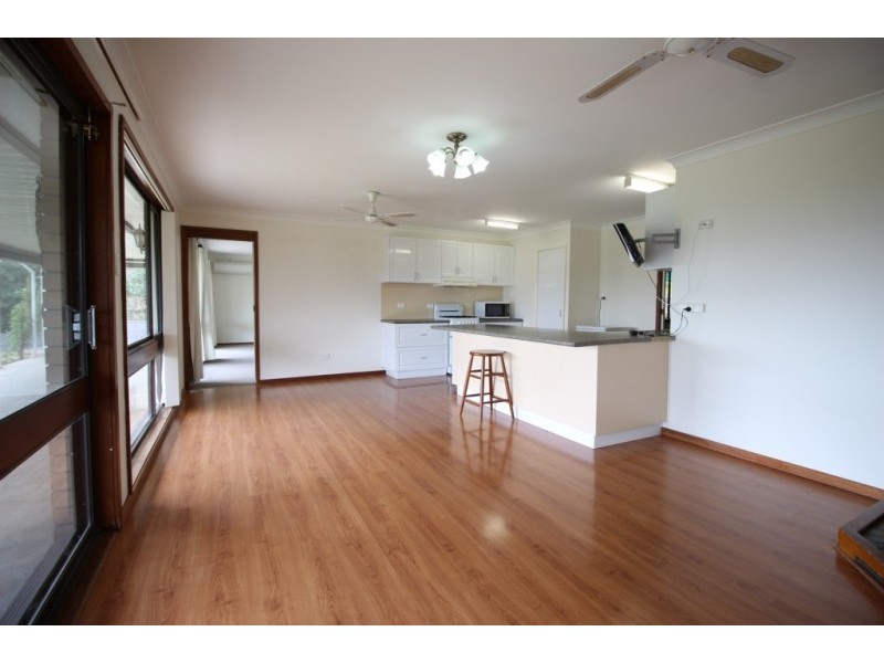 10 Campbell Street, Aberdeen NSW 2336