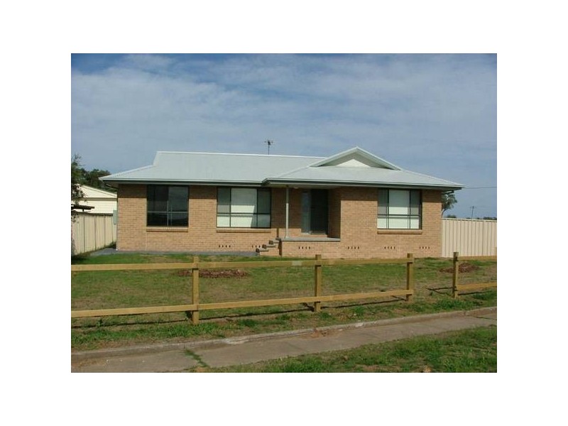 24 Dalwood Place, Muswellbrook NSW 2333