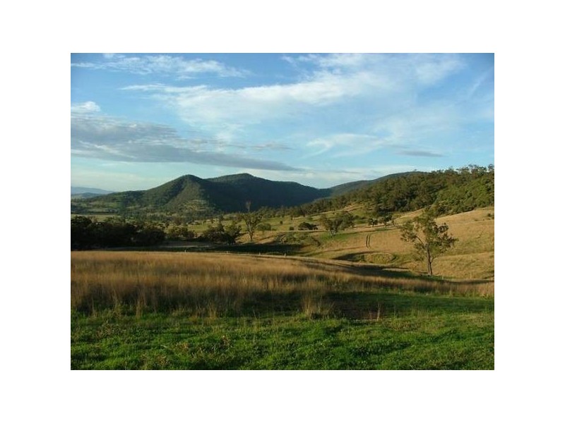 Sandy Creek Road, Mccullys Gap NSW 2333