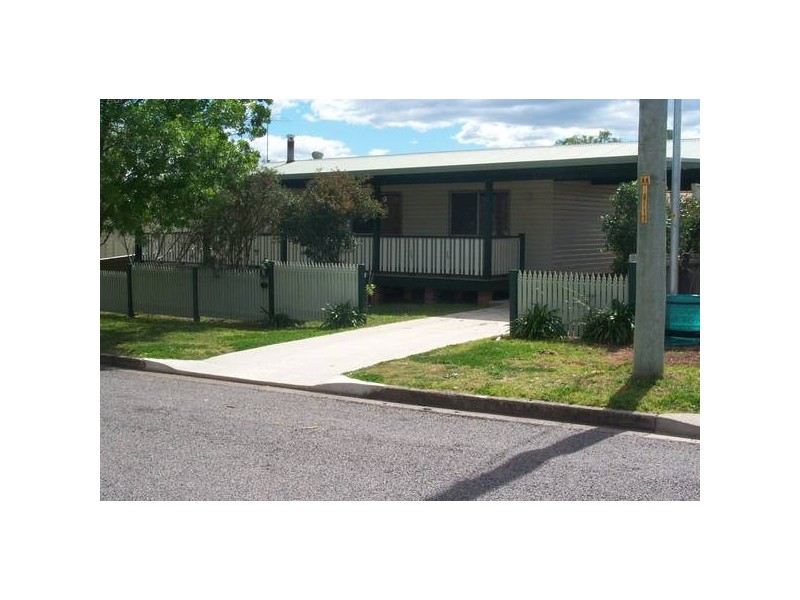 12 Wilson Street, Muswellbrook NSW 2333