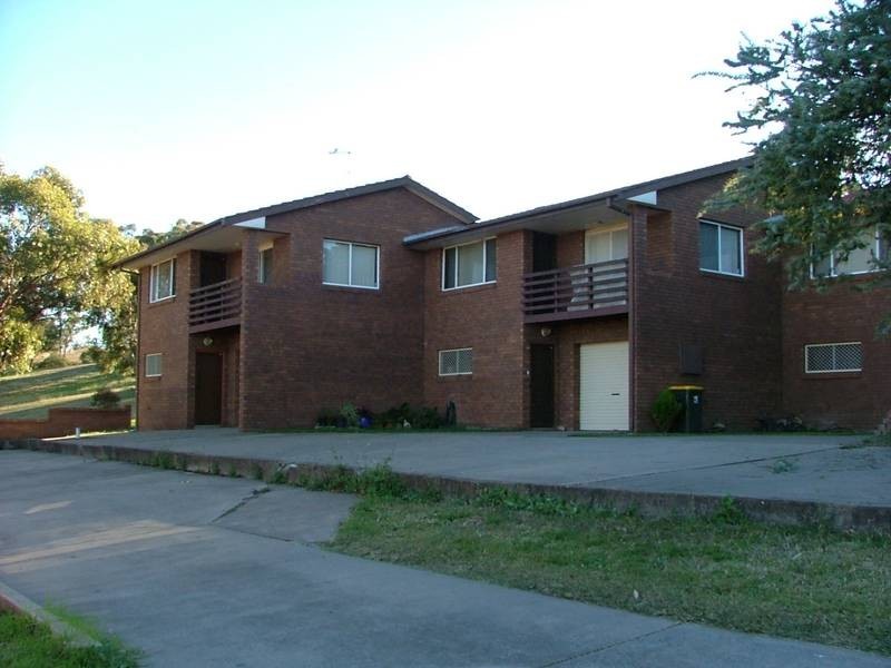 2/104 Bedford Street, Aberdeen NSW 2336