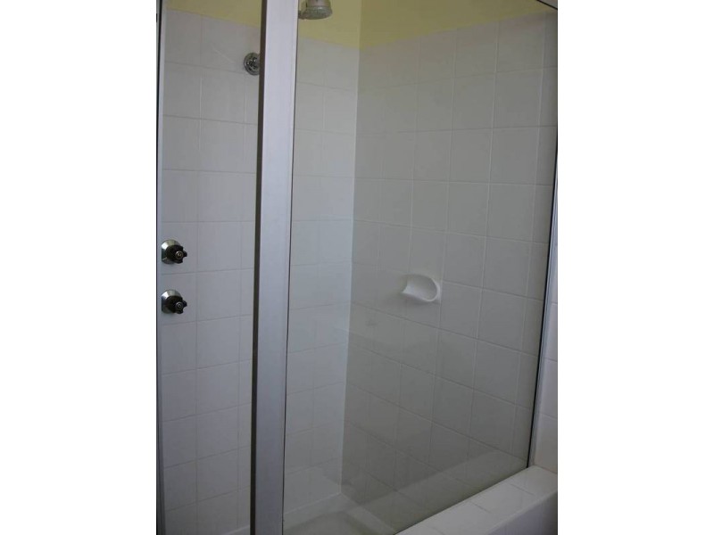 2/ McClintock Drive, Muswellbrook NSW 2333