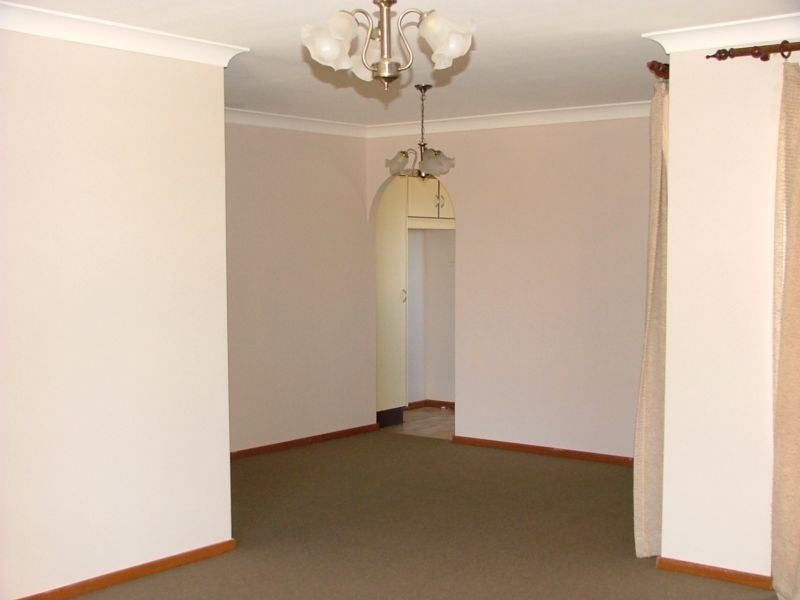 21 McLeod, Aberdeen NSW 2336
