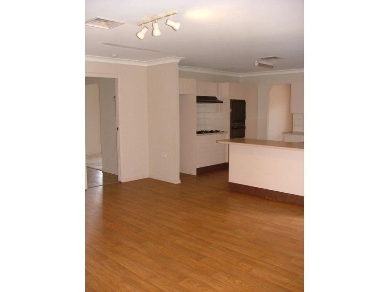 8 Marlock Place, Muswellbrook NSW 2333