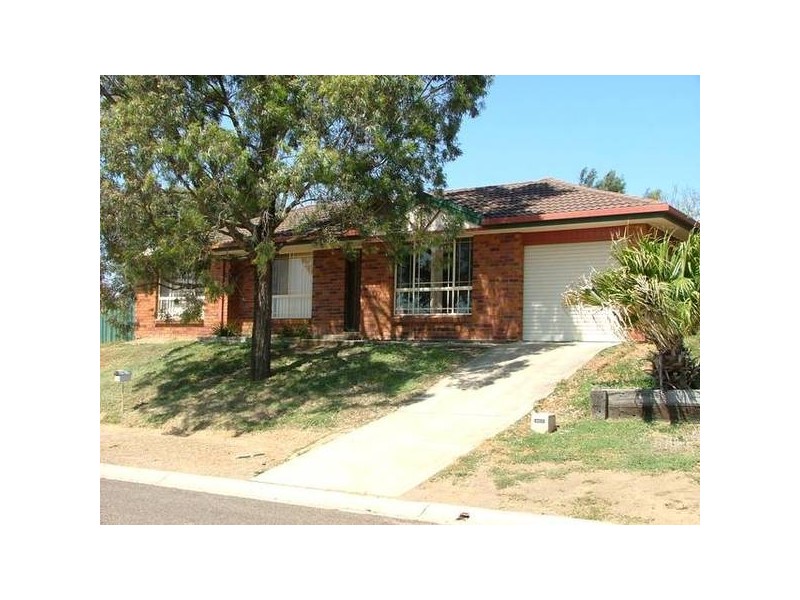 13 Peppermint Road, Muswellbrook NSW 2333