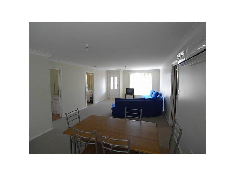 2/3 Acacia Drive, Muswellbrook NSW 2333