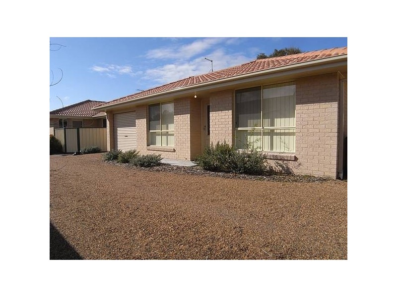 2/3 Acacia Drive, Muswellbrook NSW 2333