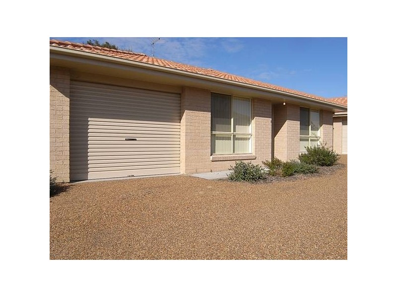 2/3 Acacia Drive, Muswellbrook NSW 2333