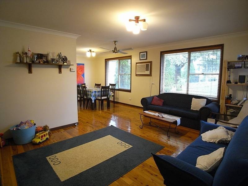 24 Peppermint Rd, Muswellbrook NSW 2333