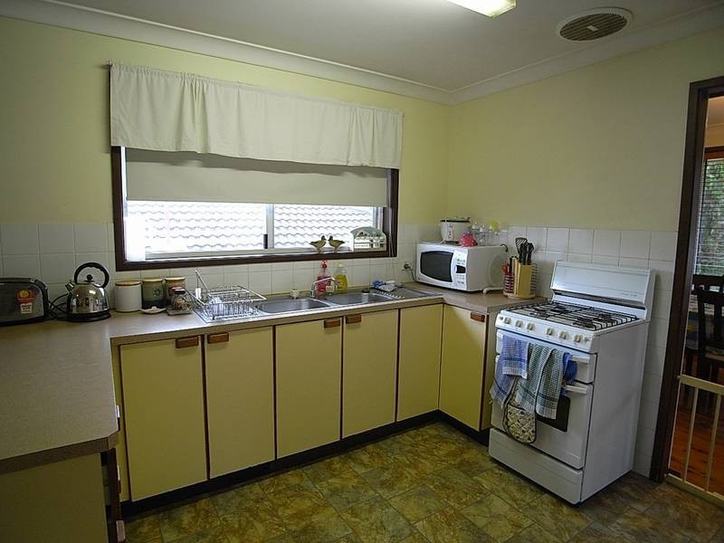 24 Peppermint Rd, Muswellbrook NSW 2333