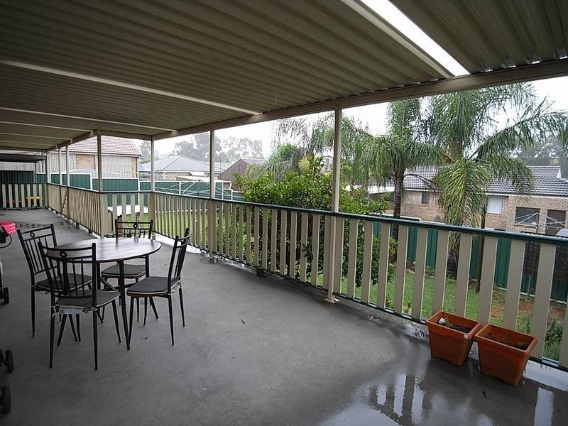 24 Peppermint Rd, Muswellbrook NSW 2333