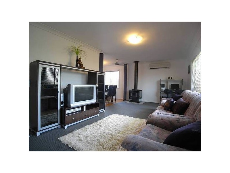 2 Bronte Crescent, Muswellbrook NSW 2333