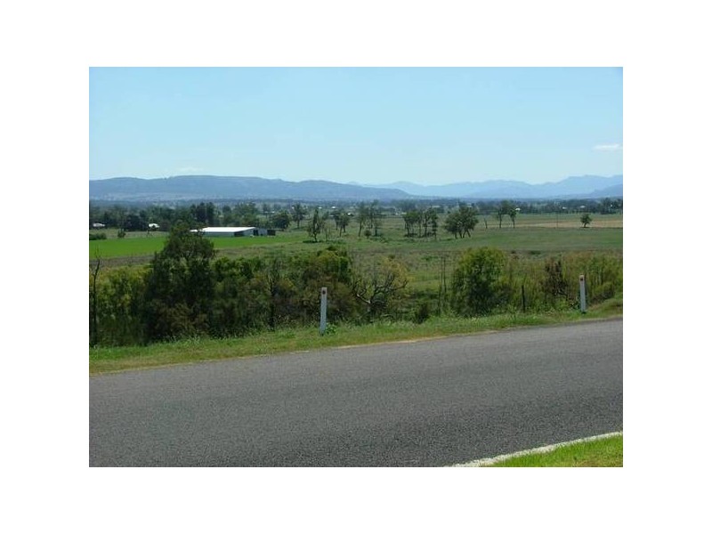 Abercairney Terrace, Aberdeen NSW 2336