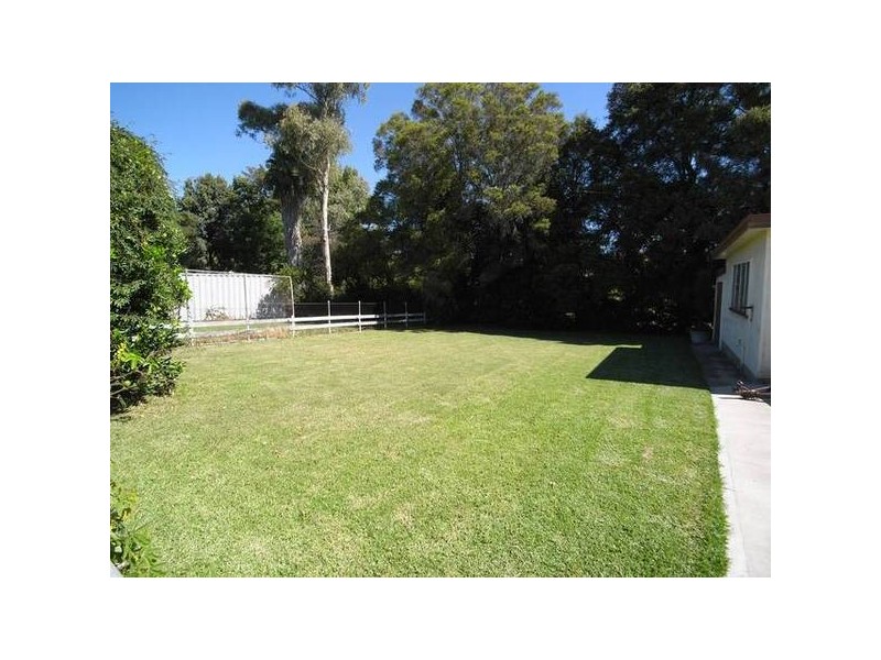 13 Maitland Street, Muswellbrook NSW 2333
