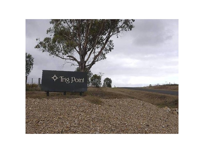 3 Trig Point Rd, Segenhoe NSW 2337