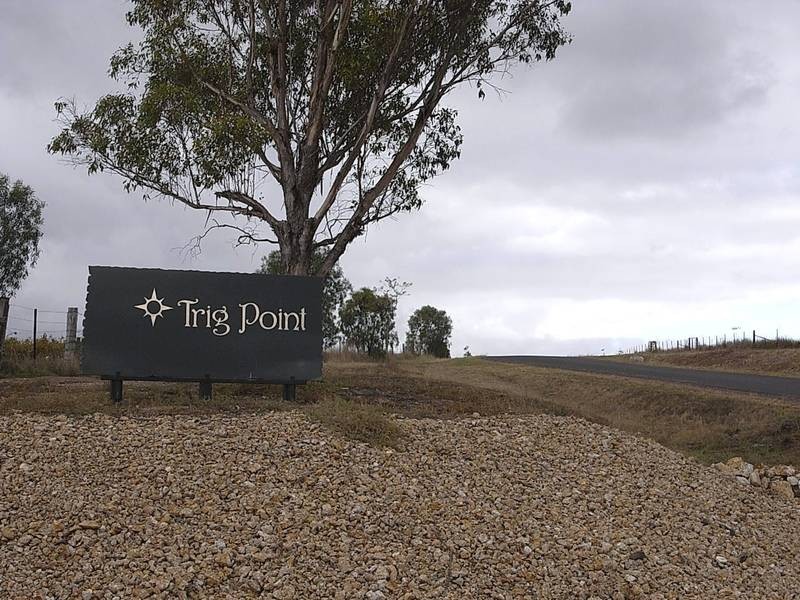 8 Trig Point Rd, Segenhoe NSW 2337