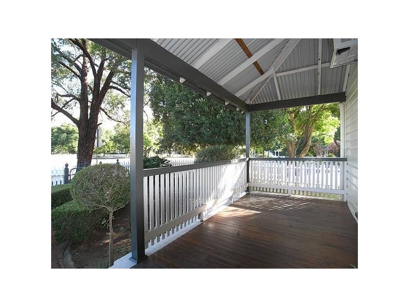 12 Cook St, Muswellbrook NSW 2333