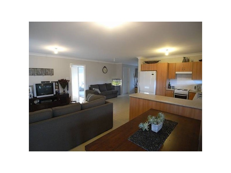 2/14 Paxton Street, Denman NSW 2328