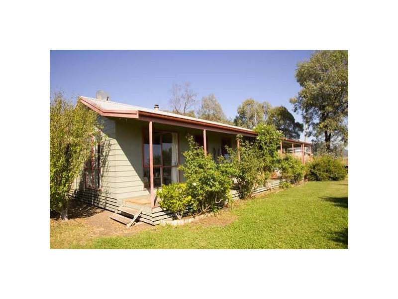 88 Richmond Grove Road “Cherwell”, Sandy Hollow NSW 2333