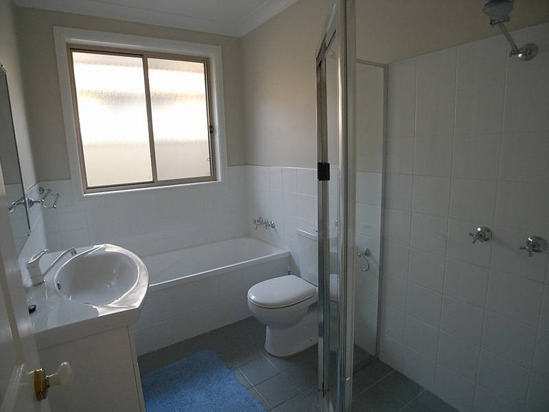 1/4 Silky Oaks Estate, Muswellbrook NSW 2333