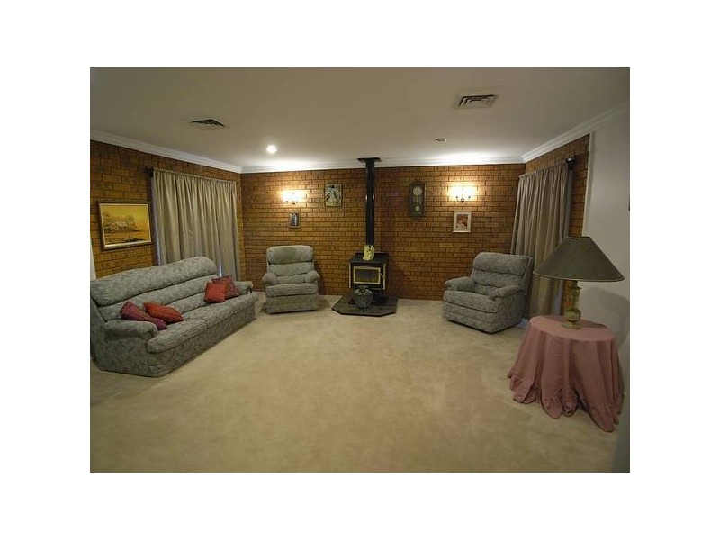20 Cassidy Ave, Muswellbrook NSW 2333