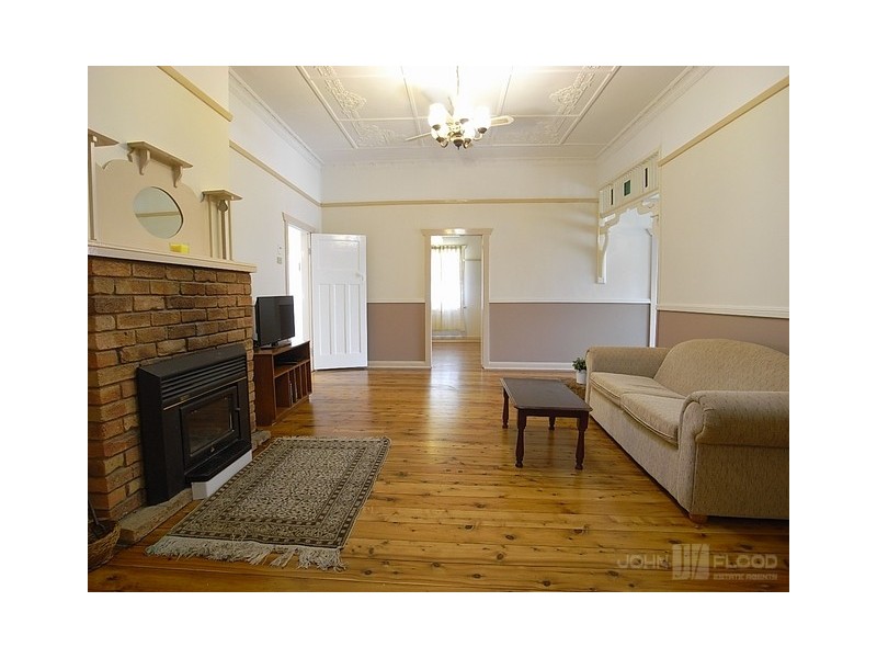 15 Skellatar Street, Muswellbrook NSW 2333