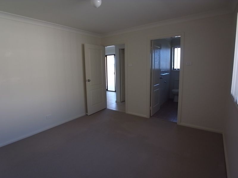 2/13 Skellatar Stock Route, Muswellbrook NSW 2333