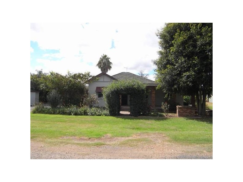 4 Dart Street, Aberdeen NSW 2336