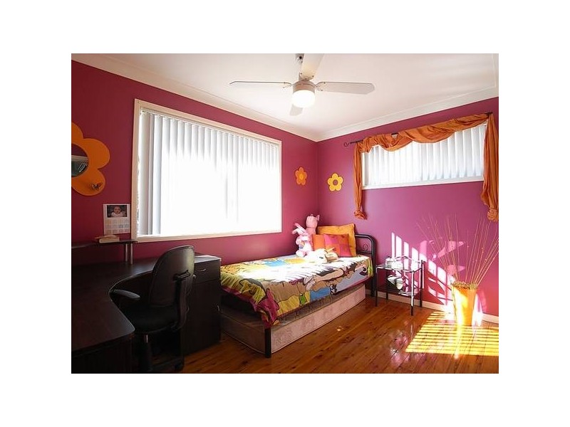 15 Perth Street, Aberdeen NSW 2336