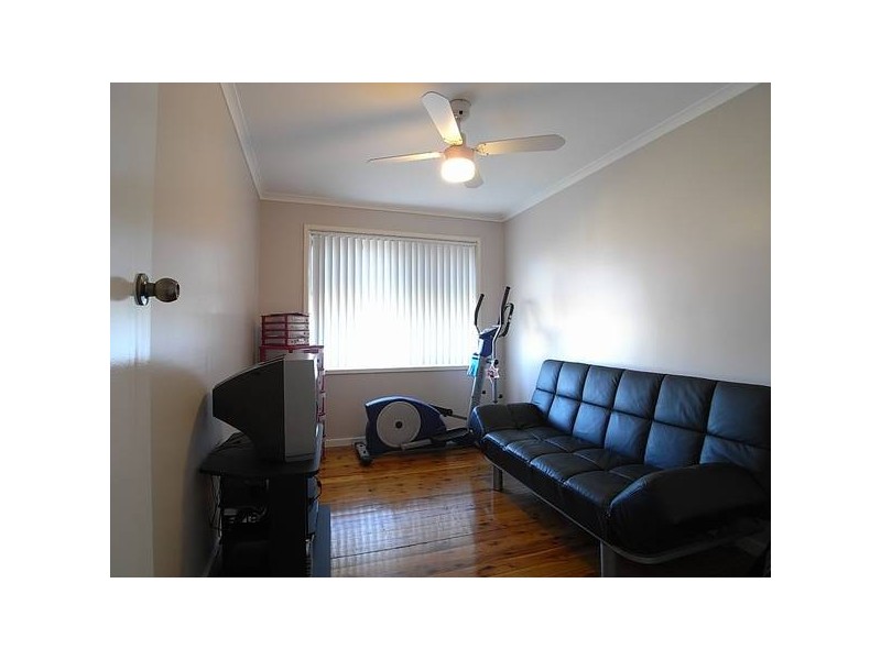 15 Perth Street, Aberdeen NSW 2336