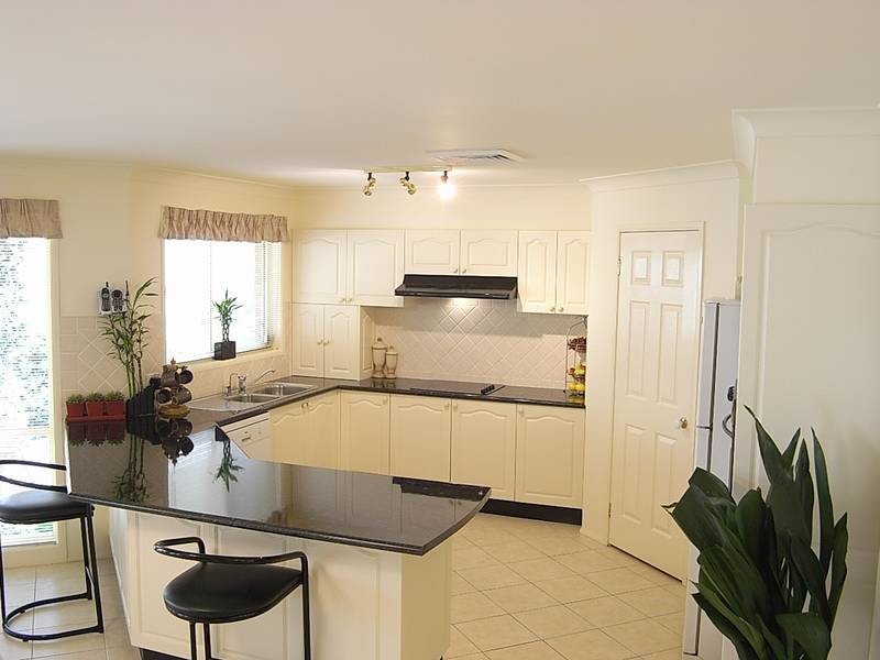 19 Edinglasse Drive, Muswellbrook NSW 2333