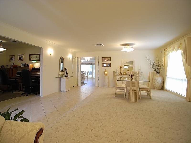 19 Edinglasse Drive, Muswellbrook NSW 2333