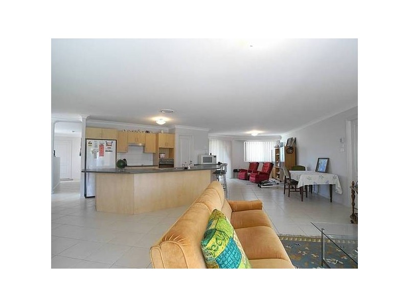 27 Bimbadeen Drive, Muswellbrook NSW 2333