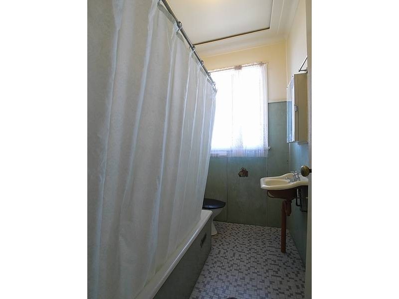 2 Bligh Lane, Muswellbrook NSW 2333